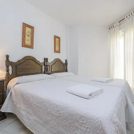 Wintowinrentals Very Close To The Beach, Pool & Free Parking Holiday home Marbella