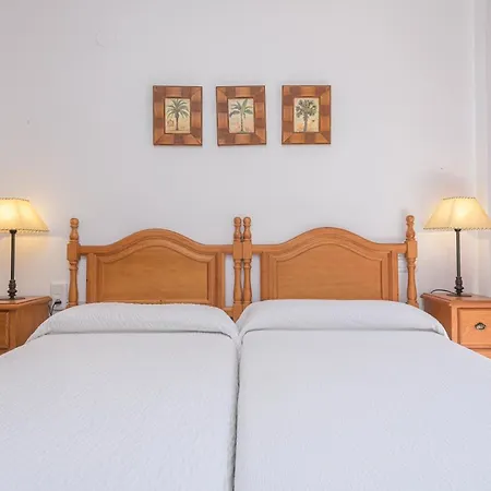 Holiday home Wintowinrentals Very Close To The Beach, Pool & Free Parking Marbella