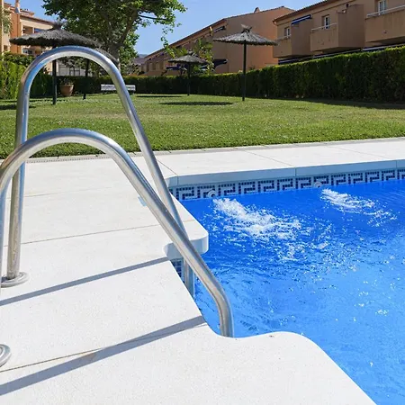 Wintowinrentals Very Close To The Beach, Pool & Free Parking Marbella