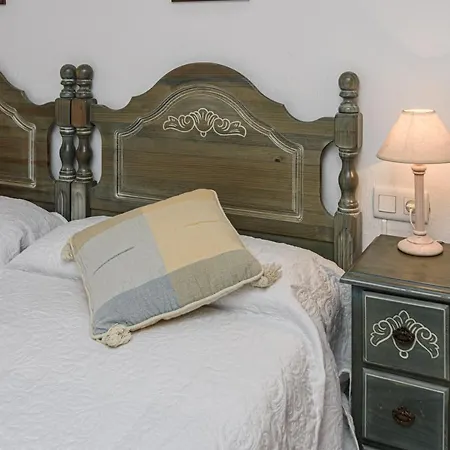 Wintowinrentals Very Close To The Beach, Pool & Free Parking Holiday home Marbella